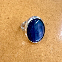 Load image into Gallery viewer, Silver Set Gemstone Ring