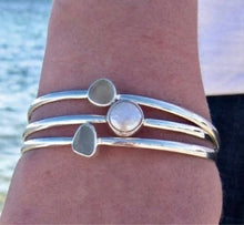 Load image into Gallery viewer, Silver Gemstone Bangles